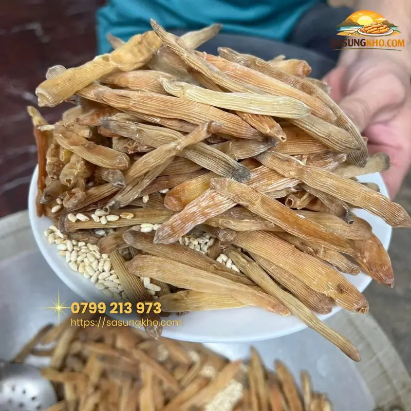 Sá sùng rang gạo nếp thơm ngon hấp dẫn